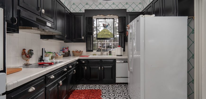 2090 Eastern Ave, Nashville, NC 27856-1842